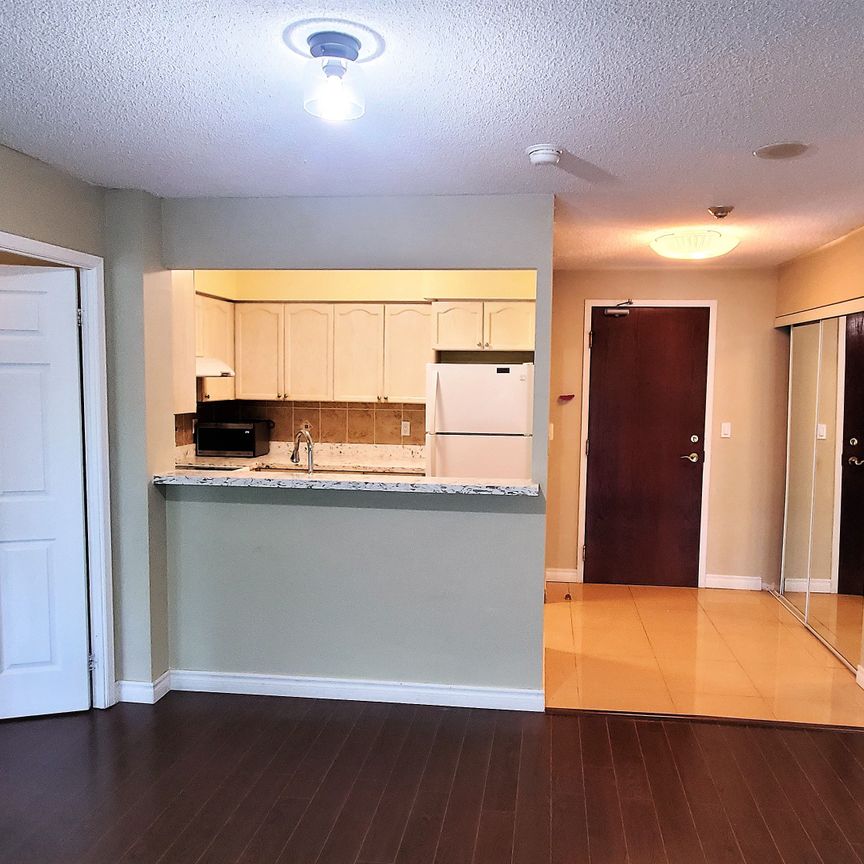 For Lease - 39 Pemberton Avenue Unit# 309, Toronto, Ontario - Photo 1