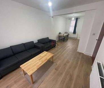 Waltham Road, Southall, UB2 - Photo 3