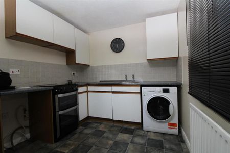 2 bedroom detached house to rent - Photo 5