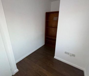 3 bedroom detached house to rent - Photo 4