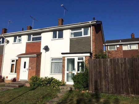 2 bedroom end of terrace house to rent - Photo 4
