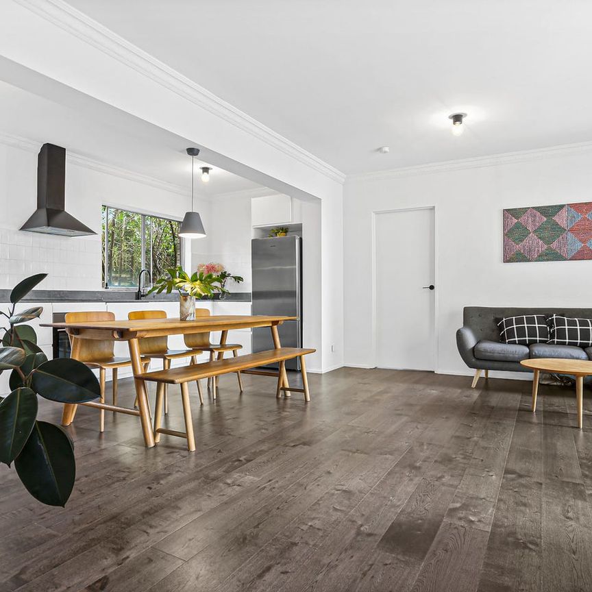 Easy Modern Living - Minutes to Bondi Beach! - Photo 1