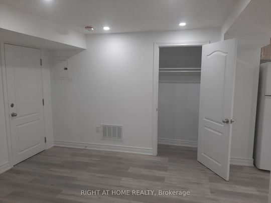 For Lease - 3222 Trelawny Circle Unit# STUDIO 2, Mississauga, Ontario - Photo 1