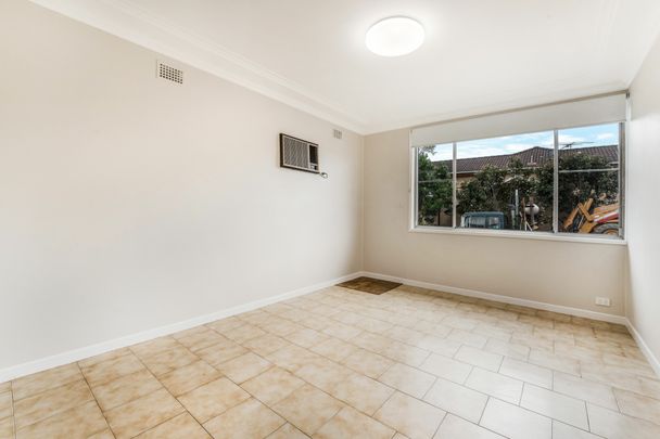 Neat & Tidy 2 Bedroom Home - Photo 1