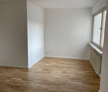 Komplett sanierte 1-Zi-Whg., in verkehrsgünstiger Lage - Photo 1