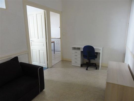 Location Appartement 2 pièces Meublé 34m² LE CREUSOT 71200 - Photo 1