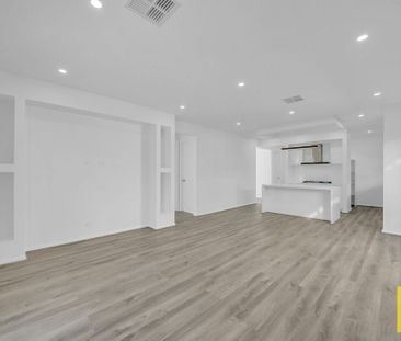 Charming Home Combining Style, Comfort, and Convenience - Photo 2