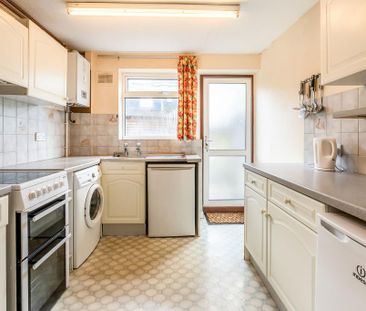 4 bedroom terraced house to rent - Photo 6