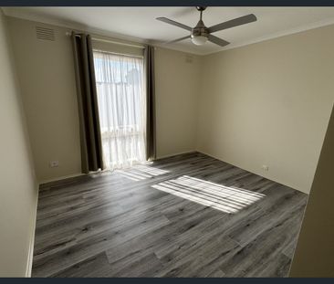 Three Bedroom House - Photo 1