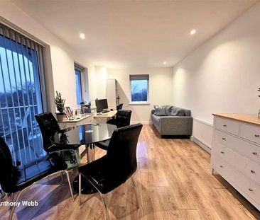 Sydney Road, Tower Point, EN2 - Photo 1