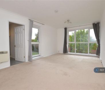2 bedroom penthouse to rent - Photo 1