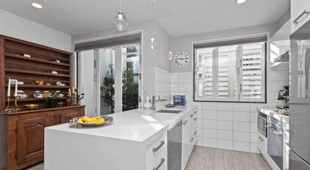 Bang For Buck - Photo 4