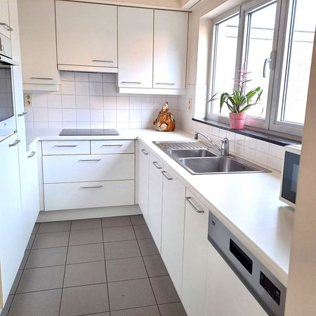 TE HUUR: Duplex-appartement met 3 slaapkamers in Heusden! - Foto 2