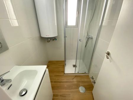 Avenida de la Albufera, Madrid, Community of Madrid 28038 - Photo 2