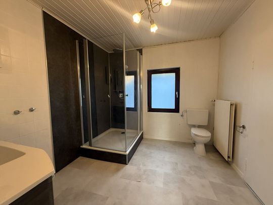 Großzügiges Einfamilienhaus mit Garten und Scheune in Siegburg-Braschoß zu vermieten - Photo 1