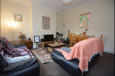 2 Bedroom Houses in Burley - Photo 4