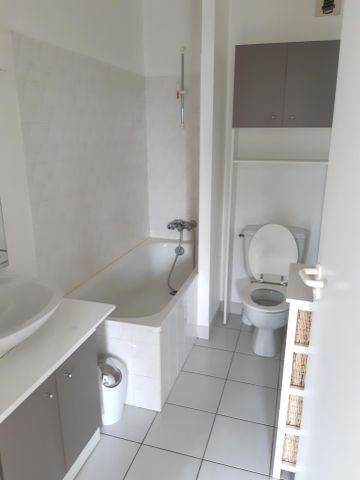 A LOUER APPT. T.2 MEUBLE PROCHE GARE - Photo 5