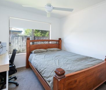 COOMBABAH - MODERN FAMILY HOME IN QUIET CUL-DE-SAC - Photo 5