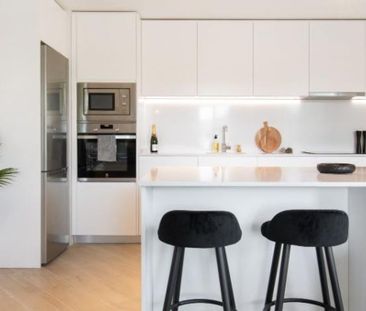 2 bedroom luxury Apartment for rent in Nueva Andalucia, Spain - Photo 6