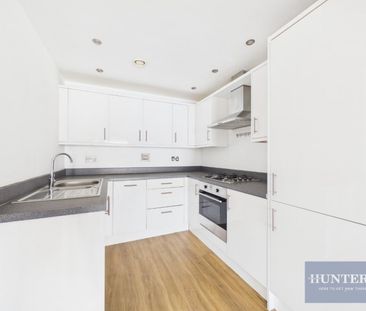 1 bedroom Flat To Let - Photo 1
