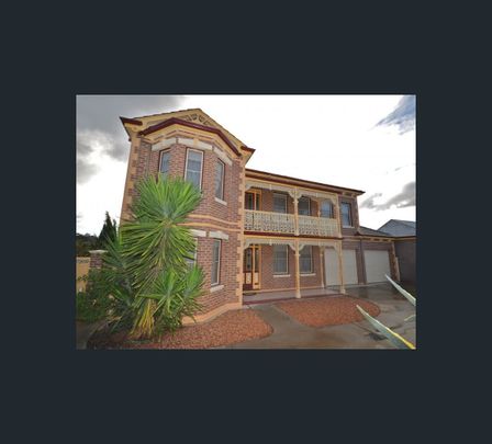 5 Tatiana Cl, Kennington, Vic 3550 - Photo 1