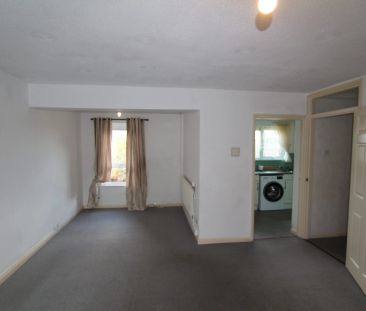 Longley Hall Grove, Sheffield, S5 - Photo 4