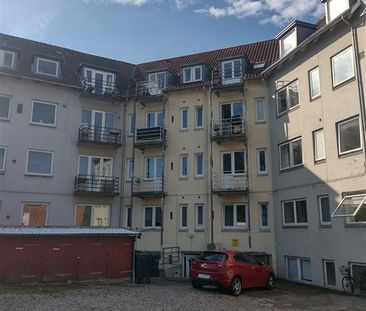 Nyborgvej, Odense C - Palnatoke på hjørnet af Palnatokesvej - Photo 1