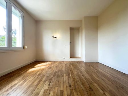 Location Maison 5 pièces 103 m2 à Saint-Avertin - Photo 2