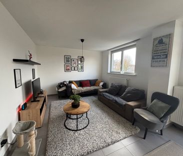 Appartement met terras en 2 slaapkamers nabij het centrum - Foto 3