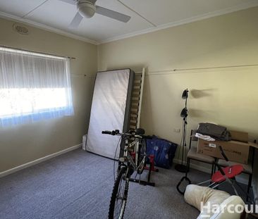 Weatherboard Home in West Area - Photo 3