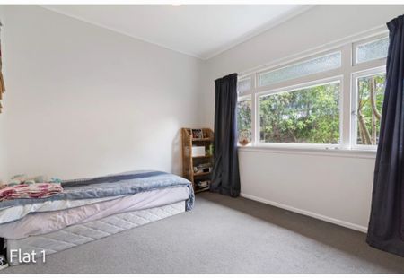 Charming Family Home - Sought-After Location - Photo 4