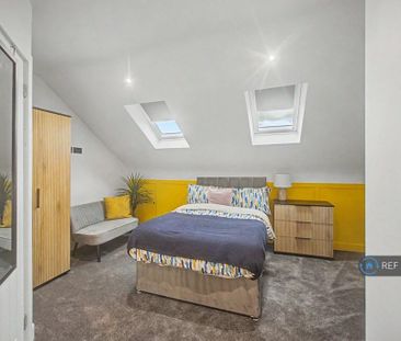 6 bedroom terraced house to rent - Photo 2