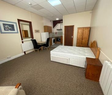 Studio to rent - Photo 3