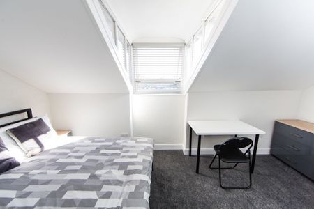 B Inglewood Terrace, Leeds - Photo 3