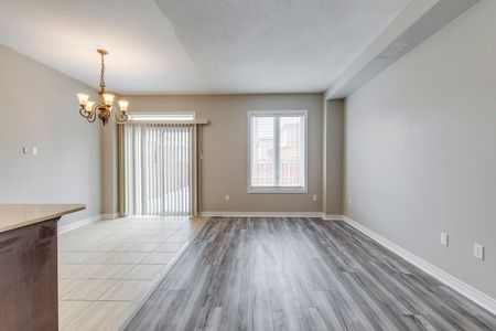 For Lease - 518 Coach Drive Unit# Main/2nd, Mississauga, Ontario - Photo 4