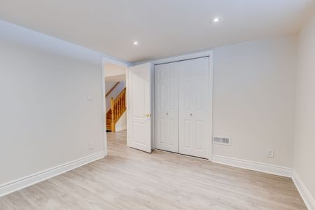 For Lease - 606 Conacher Drive Unit# Lower, Toronto, Ontario - Photo 4