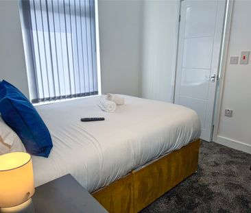 Room 2 - Photo 5