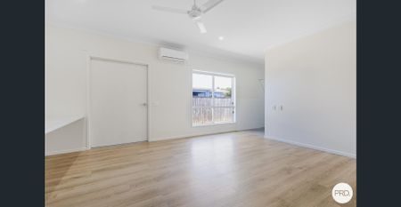 For Lease: Stunning Family Home in Beaconsfield - Photo 3