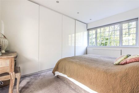 4 bedroom detached house to rent - Photo 3