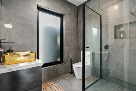 Serenity, Space and Family Comfort in a Leafy Lifestyle Setting - Photo 3