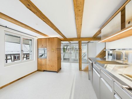 A home with history and future – light and tranquility in Oetwil an der Limmat - Photo 3