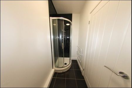 1 bedroom duplex flat in Leeds - Photo 5