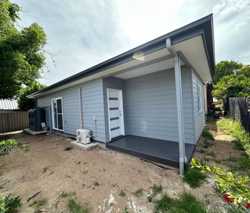 Brand New 2 X Bedroom Granny Flat in a Great Macquarie Fields Locat... - Photo 2