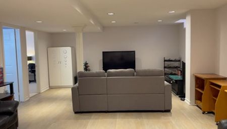 For Lease - 281 Weldrick Road Unit# Bsmt, Richmond Hill, Ontario - Photo 2