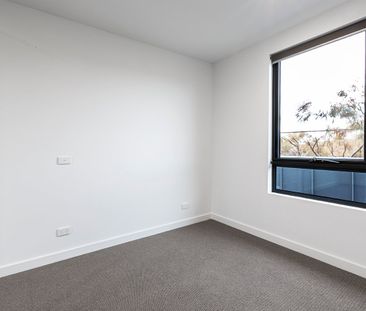 Thinking of selling? Contact our agent - Photo 1