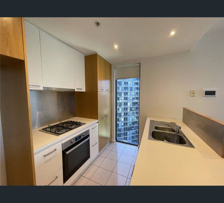 1507/5 Caravel Lane, Docklands, Vic 3008 - Photo 4