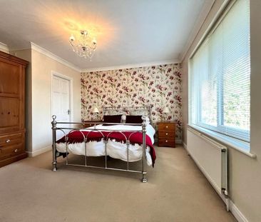 4 bedroom detached house to rent - Photo 5