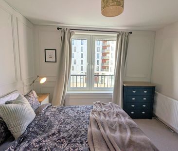 2 Bed Flat, Waterfront Avenue, EH5 - Photo 1