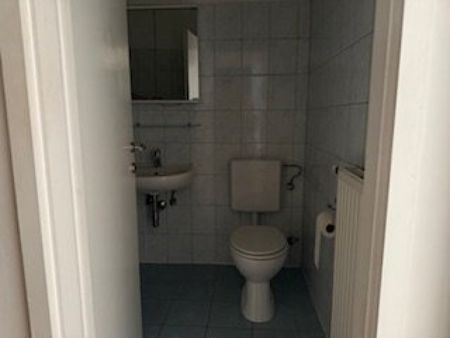 Perfekt für Studierende: Lichtdurchflutete, schön sanierte 1-Zimmer-Wohnung in Graz – ideal durch die zentrale Lage! - Photo 3