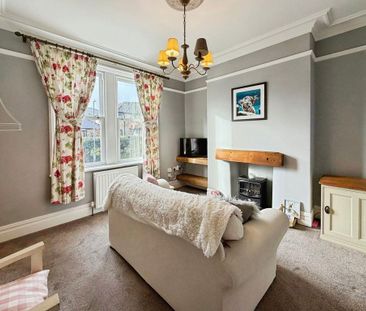 3 bedroom terraced house to rent - Photo 2